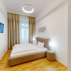 Alon Homes - Premium City Center Apartmán