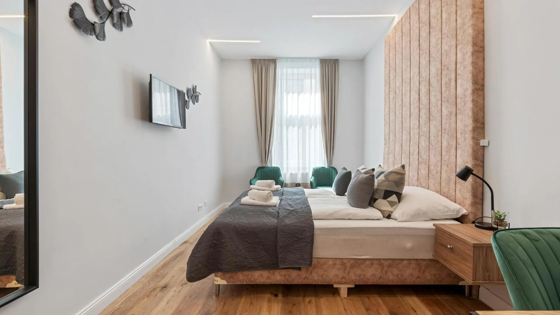 Sky9 Apartments District 17 Vienna